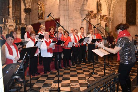 Les Chorales De Lécole De Musique En Concert à Léglise