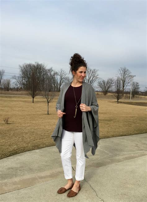 what i wore real mom style wraps for spring momma in flip flops