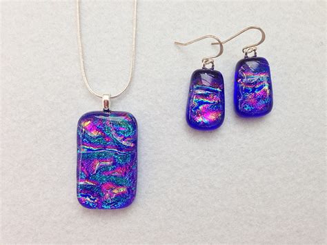 Fusing Glass Make Your Own Dichroic Glass Jewellery Art And Craft Collective