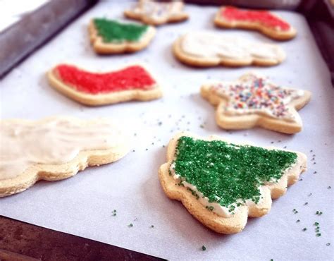 See more ideas about dessert recipes, christmas sugar cookies, food. Healthy Christmas Cookies with Sugar Free Icing | Recipe | Sugar free icing recipe, Healthy ...