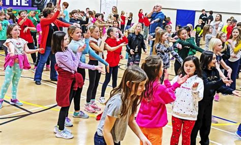 Weyburns Assiniboia Park Students Staff Enjoy Welcome Back Dance