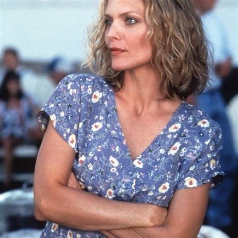Pin By Eugenio Toledo On Michele Michelle Pfeiffer Floral Tops Michelle