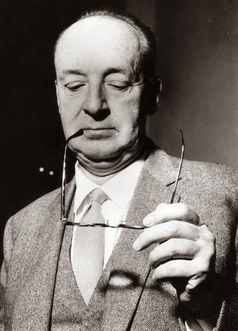 BIOGRAFÍAS Vladimir Nabokov