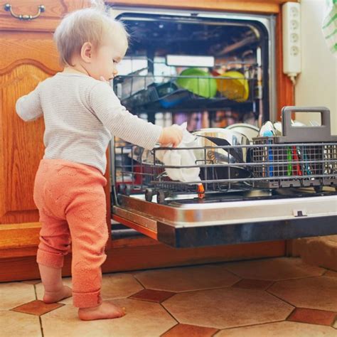 Keep in mind that hard anodized metal will stand up. Dishwasher Safety: How To Be Safe When Using A Dishwasher