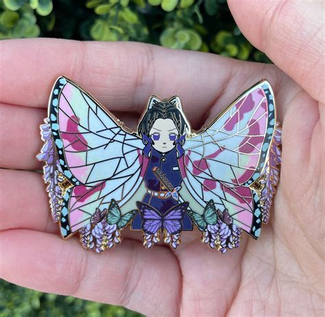 Butterfly Hashira – Tomodachi_Pins