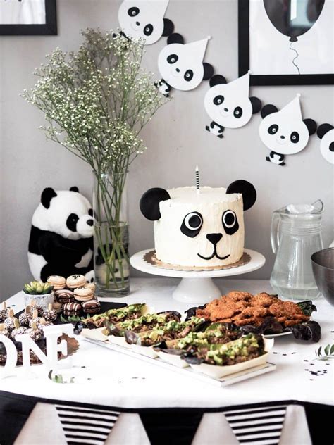 A Gorgeous Last Minute Panda First Birthday Party Panda Birthday Party Panda Birthday Panda
