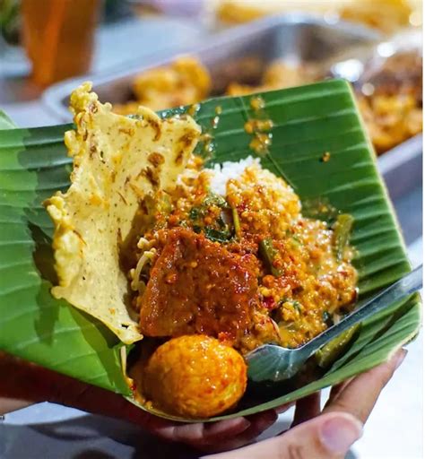 Warung Nasi Pecel Enak Di Badung Bali Pas Buat Makan Siang Turis Di