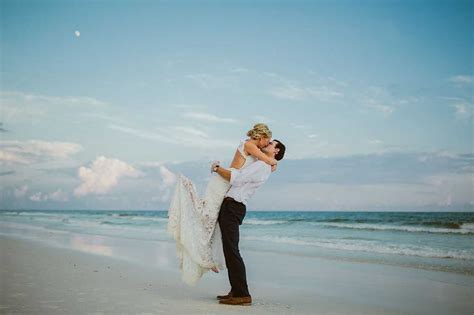 Katrs fotogrāfs izveido savu portfolio, kur pieejams arī viņa albums un norādītas kāzu foto cenas! Fine Art 30A Weddings - Venue - Santa Rosa Beach, FL ...