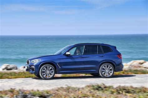 Picture Image Of A Driving 2020 Bmw X3 M40i In Phytonic Blue Metallic