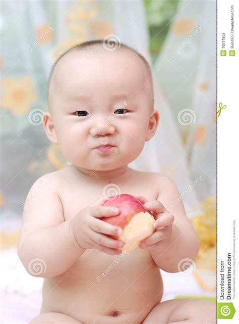 Check out our cute toddler selection for the very best in unique or custom, handmade pieces from our shops. Cute Baby Eat Apple Royalty Free Stock Images - Image ...