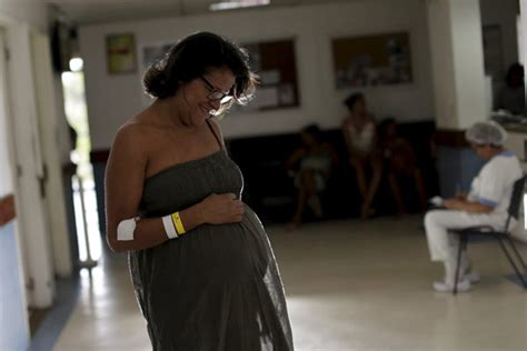 zika virus spreads fear among pregnant brazilians[3] cn