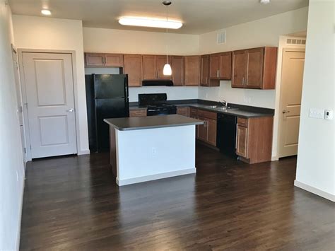 Crisman Apartments In Longmont Co