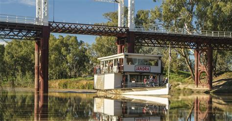 Bourke Nsw Plan A Holiday Accommodation Attractions And Maps