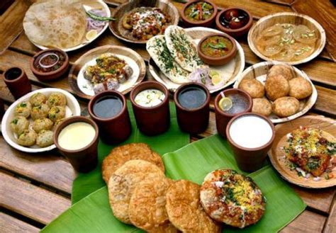 10 Street Food Places In Delhi That Have Achieved Cult