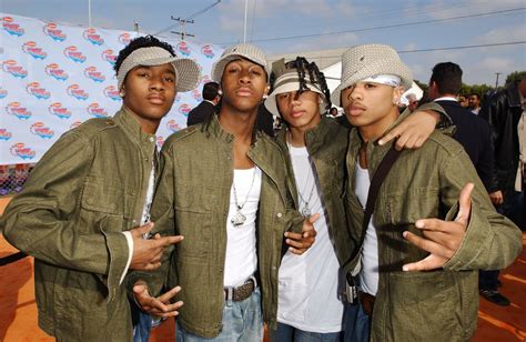 B2k 2002 90s Kids Choice Awards Pictures Popsugar Love And Sex