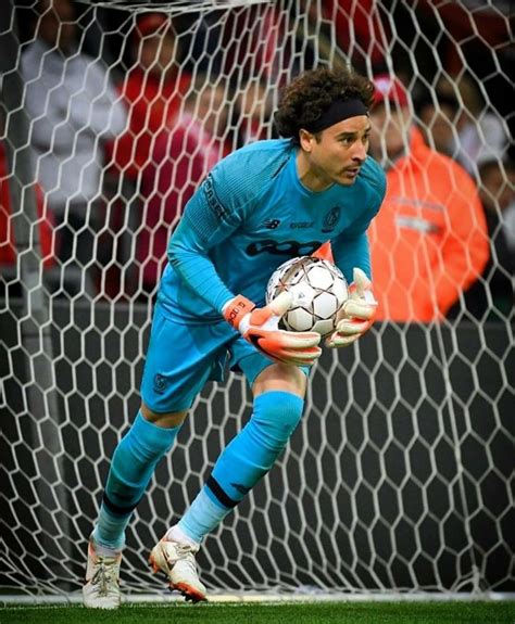 Castro · 9 bravo · 10 franco · 11 vela · 12 corona · 13 barrera · 14 sabah · 15 j. Épinglé par alex figliuzzi sur Guillermo Ochoa | Standard ...