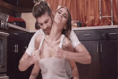 See And Save As Grip It And Rip It Gifs Porn Pict Xhams Gesek Info