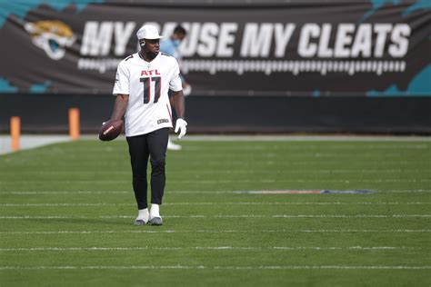 Atlanta falcons superstar julio jones has made it clear he wants to find a new team before the 2021 nfl season, and a trade reportedly could happen in the near future. Julio Jones Trade Rumors: Falcons Tension Goes Beyond ...