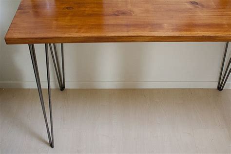 Minimalist trestle table legs that assemble without hardware! diy desk; hairpin legs (pinned separately) and wood from ...