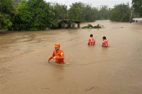 Egay Leaves 5 Dead Over 328000 Affected Ndrrmc Abs Cbn News