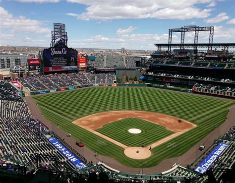 Biggest Mlb Stadiums A Quick Guide To The Top Ballparks The Stadiums