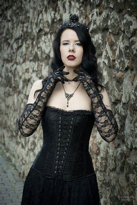 pin by † † brian † † on † goth punk emo † gothic beauty style fashion