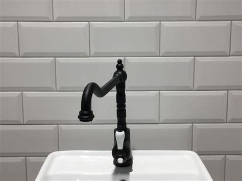 Why is subway tile so popular? Which subway tiles to use for backsplash, matte of glossy ...