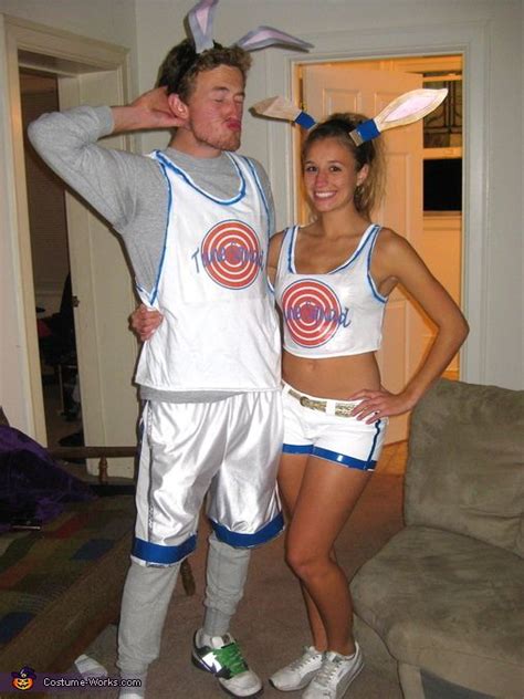 Space Jam Bugs Bunny And Lola Bunny Halloween Costume Contest At