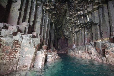 Staffa Island Scotland Fingals Cave Fingal Need A Vacation