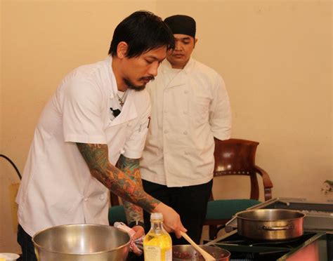 Meet master chef juna rorimpandey. Foto Foto Chef Juna - Artikel Luarbiasa : Kumpulan Artikel ...