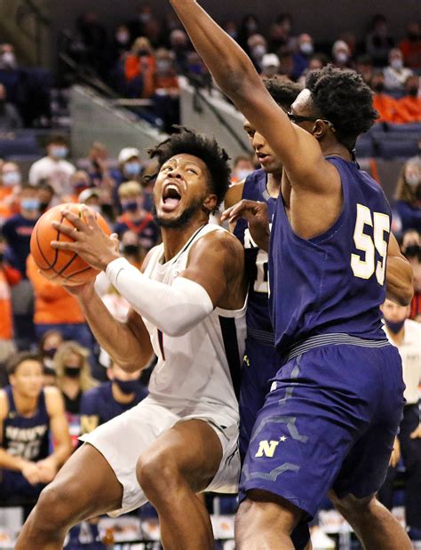 Notre Dame Drops Virginia To Remain Unbeaten At Home Thesabre