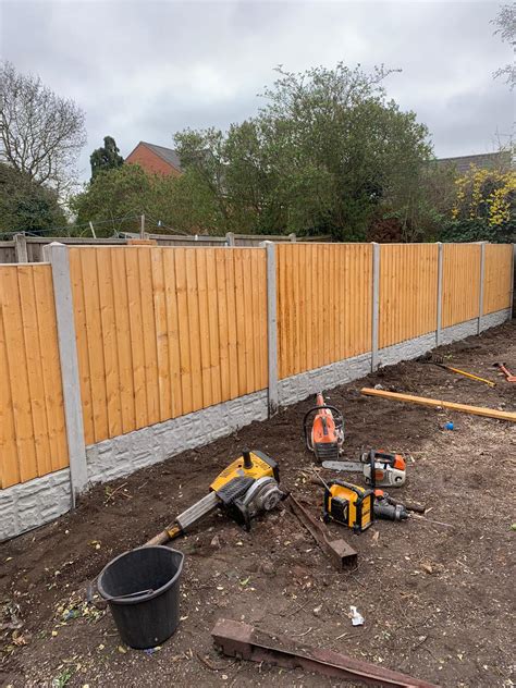 E d fencing west midlands can help with all types of garden fencing to help secure your property. West Midlands Fencing Contractors | Garden Fencing Solutions