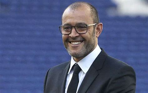 Élia, tal como já havíamos constatado nos comentários, é realmente. FC PORTO Nuno Espírito Santo assina até 2018 - Ptsat.net