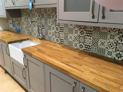 Carisbrooke Taupe - Tiles - B&Q | Kitchen remodel layout, Kitchen