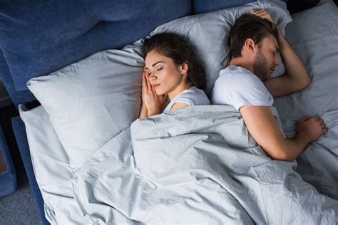 How Men And Women Sleep Differently Healthymale Squad