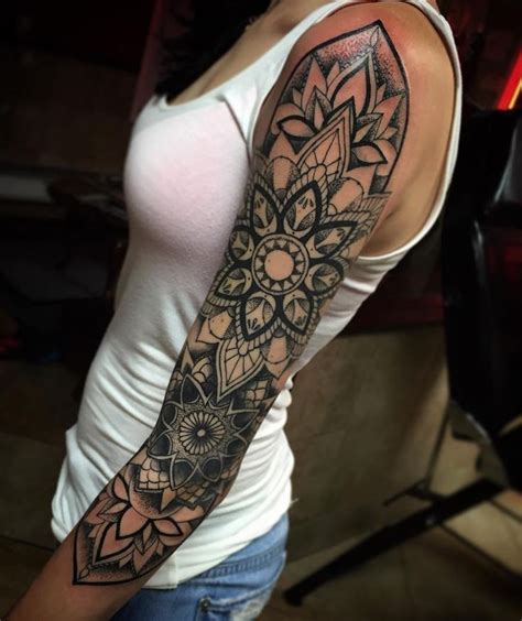 Instagram analytics mandala tattoo vorlagen mandalas tattoos rosen tattoo frau. Tatu Arm - pinterest blog | Oberarm tattoo frau mandala ...