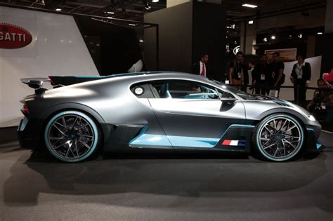 Bugatti Divo And La Voiture Noire Autoweeknl