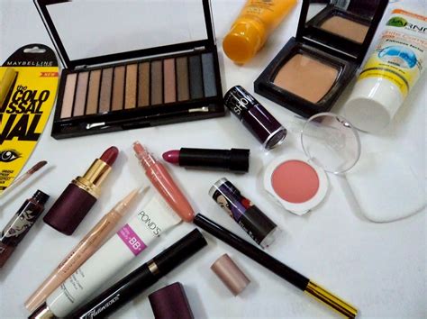 Plus catch up on the latest trendy makeup tips and a wide selection of makeup products to look flawless this season. Budget Makeup Kit for School/College/Office and Beginners ...