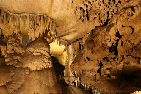 Crystal Cave Hike Near Three Rivers California Free