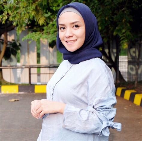 Ya, saat ini dia sudah kami amankan, masih dilakukan proses hukum atas perbuatannya, namun ditangani subnit ppa, mengingat usianya yang masih di bawah umur atau 17 tahun, ujarnya. Foto: Wow! Mereka Makin Cantik Saat Hamil - Foto 4