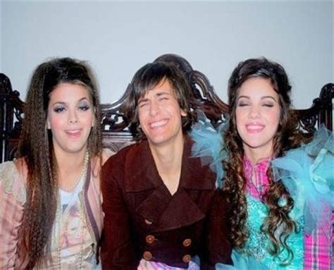 Andrés gil (san isidro, 27 gennaio 1990) è un attore, personaggio televisivo e modello argentino. FOTO PERSONAGGI INCORREGGIBILI: FOTO RARE DI IVO - ANDRES ...