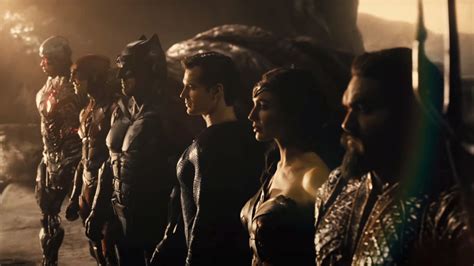 Zack Snyder Filming New Justice League Scenes With Henry Cavill And Ben Affleck Returning As