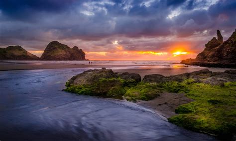 Sunset At Piha Beach New Zealand Smithsonian Photo Contest