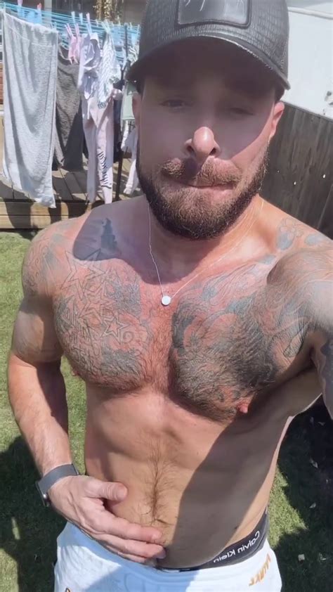 Hollyoaks Off The Charts Duncan James Shirtless On Insta Story