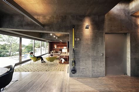 Living Space Concrete Walls Extraordinary Contemporary Home In