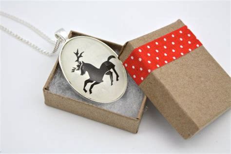 Game of thrones house baratheon theme. Game of Thrones House Baratheon Sigil Book