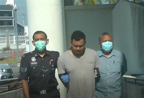Calon hendaklah mempunyai kelayakan seperti berikut. COVID-19: Hina polis di Facebook, mekanik didenda RM8,000 ...