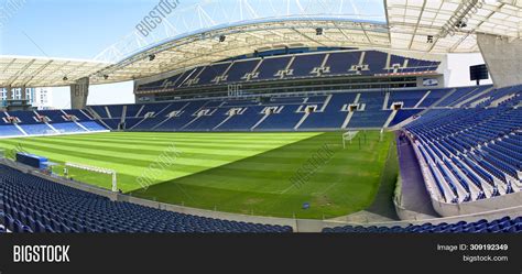 The season ran from 1 july 2009 to 30 june 2010; Porto Fc Stadium - Portugal Football Stadium Benfica Fc ...