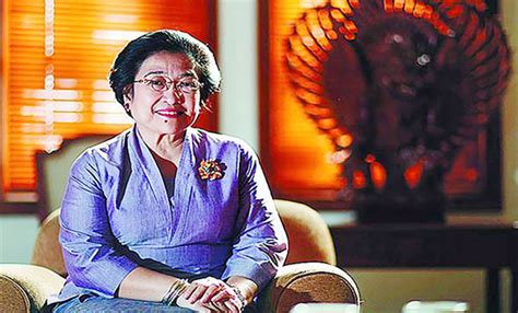 Sejak tahun 2004, pemilihan presiden indonesia dilakukan secara langsung oleh masyarakat indonesia lewat pemilu. Presiden ke-5 RI,Kenapa Perempuan Tidak Mau jadi Seperti ...
