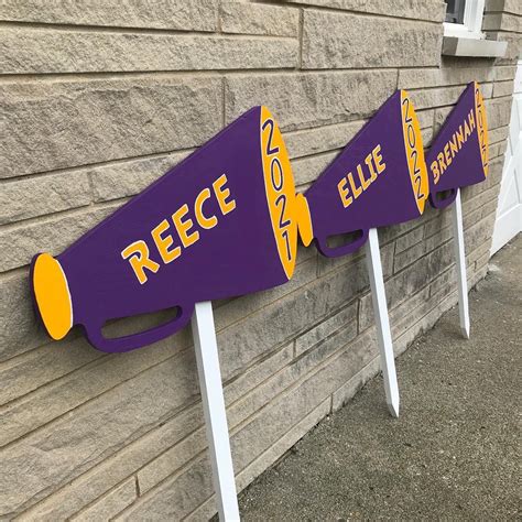 Cute Cheerleading Name And Year Yard Signs Fun Projects Yard Signs